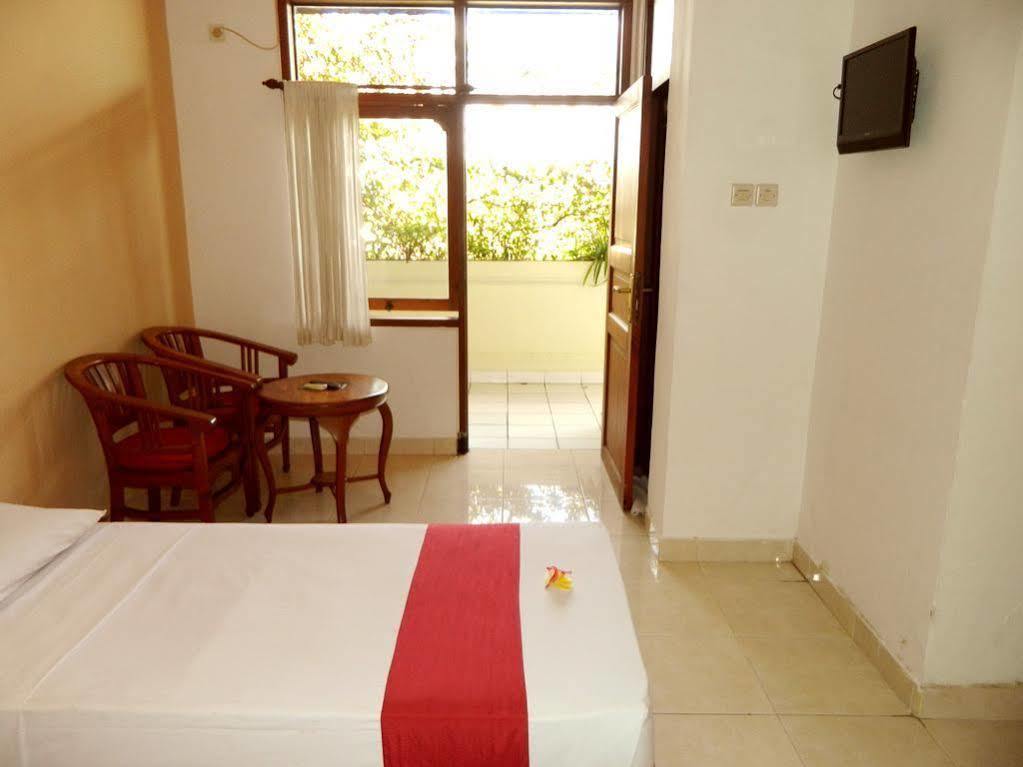 Hotel Ratna Kuta Lombok Εξωτερικό φωτογραφία